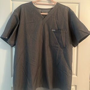 Figs Men’s Scrub Top & Jogger Pants in Charcoal